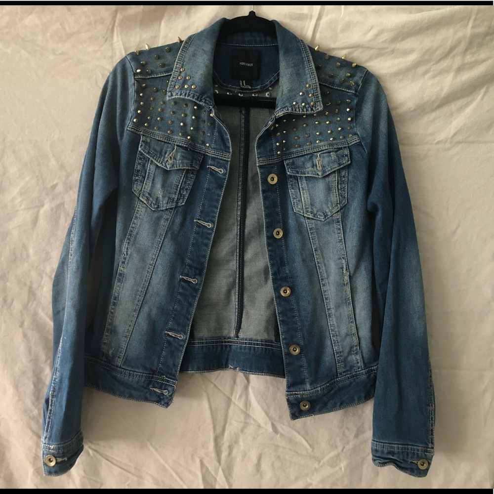 Forever 21 denim studded jacket